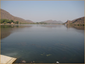 Bundi - Lake